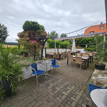 Hotel & Gasthaus „Alte Schmiede“ מלון 3*